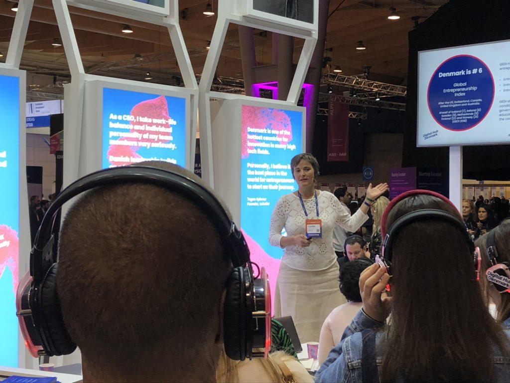 MicBuskJepsen's tweet photo. Day 3 at #WebSummit: @Camillarygaard is talking 💪 about how DK is doing #digitaldifferently. #WebSummitDK @DigitalHubDK #dktech https://t.co/ZS9c9f27sN