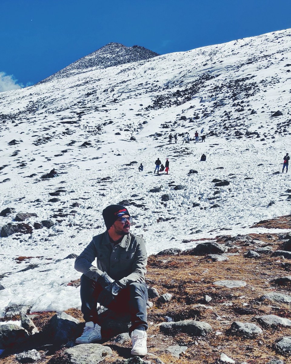 pavakunadkat's tweet image. Kindness is like snow ❄️ - it beautifies everything it covers 🏔️🌨️
.
.
.
.
.
.
.
.
.
#PavakUnadkat #Pavak #sikkim #zeropoint #yumthang #yumthangvalley #eastindia #snow #Kindness #beautiful #lifeisbeautiful #nature #mountain #mountains