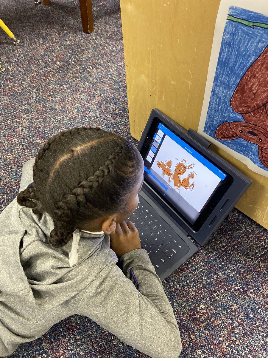 Learning to record audio with first graders <a href="/PleasantRunElem/">Pleasant Run Elem.</a> @DeLaina55!! 👏🏼👏🏼👏🏼