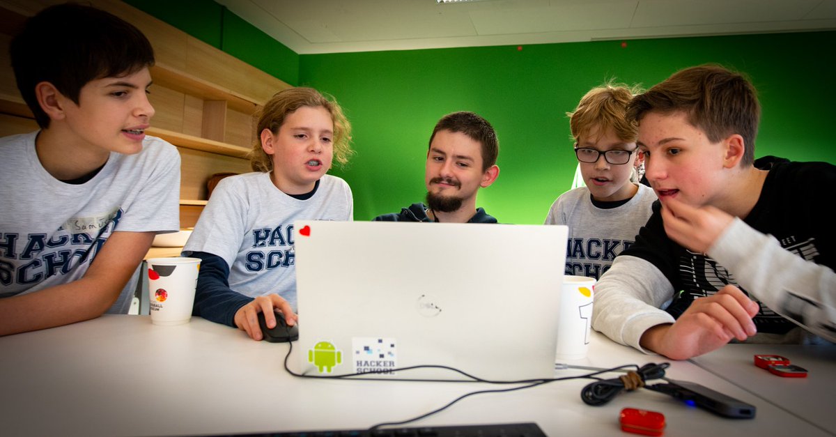 War das eine tolle Veranstaltung mit der @hckrschl im <a href="/fussballmuseum/">Fußballmuseum</a>! #Diwodo19