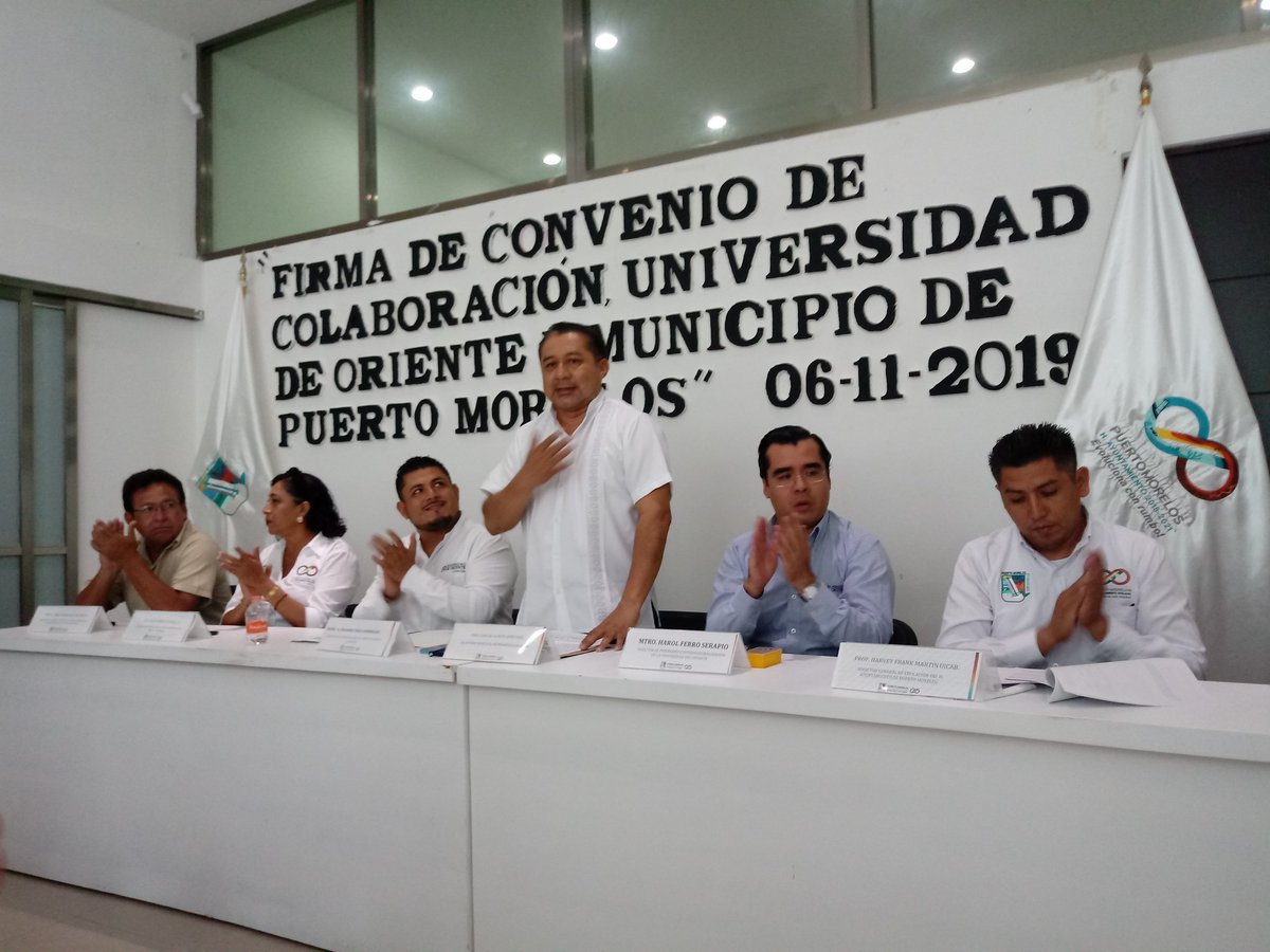 omaralpuche's tweet photo. #FirmaDeConvenio entre @PtoMorelosAyto que preside @LFpuertomorelos y la @uo_universidad #Cancún Presente Rector MC #EduardoTrejoDomínguez en representación de la #PresidentaMunicipal el Prof. Juan López Toox @chetubien @cancunmio @licsergiochago @JOSEMAN57767421 @cristinazuetar https://t.co/MfHZvvRvgo