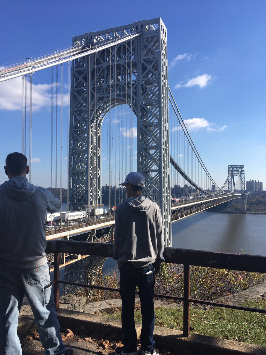 NazarkoChrissy's tweet photo. Annual US1 Revolutionary War Tour of Bergen County! #tourguideturk #handsonlearning #NValleyED #cappedmeat4 😜 https://t.co/Zektma5Jg7
