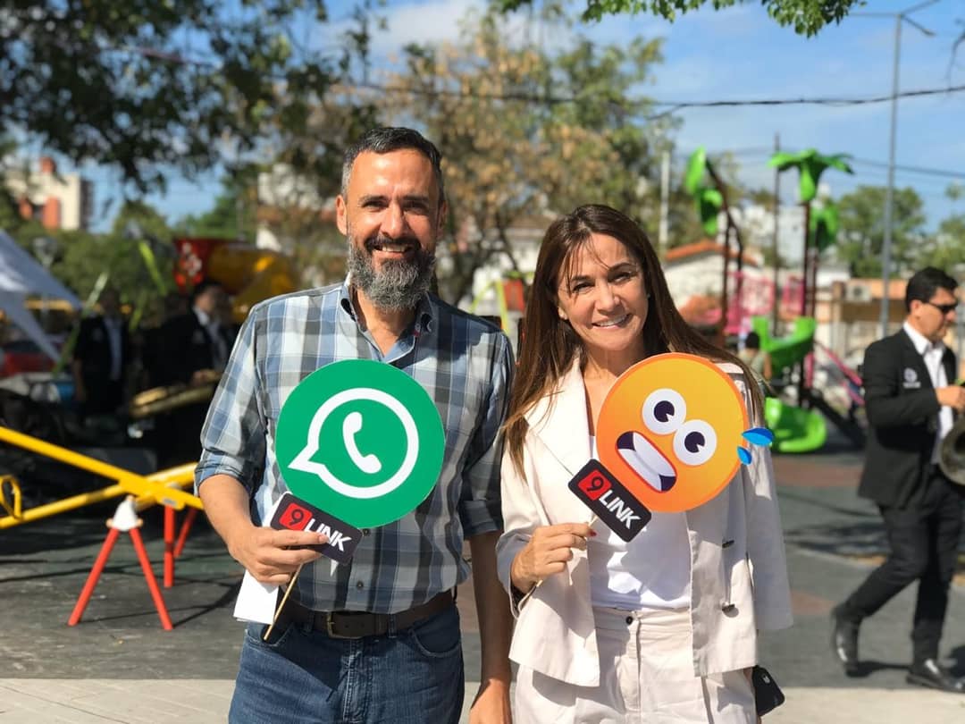 #ChacoEnRedes 📚📲

¡GRACIAS! al Ministro de Seguridad del #Chaco por estar presente en la Fiesta del Libro 3.0 

@danichorvat @SeguridadChaco @ChacoGobierno