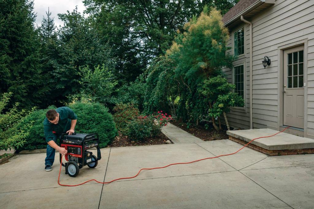 KiddeSafety's tweet photo. #DYK generators can produce the same hourly emissions of CO as 100 idling cars? Stay safe when using a generator by placing it outside and more than 20 feet from your home. #KnowAboutCO #COAwarenessWeek https://t.co/twm4AY4cIN
