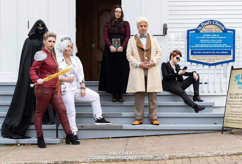 wuckajuice's tweet photo. Our #GoodOmens group from #halcon2019 β€οΈ i think we looked pretty good β€οΈ
@neilhimself @michaelsheen https://t.co/7UvEV3k5k0