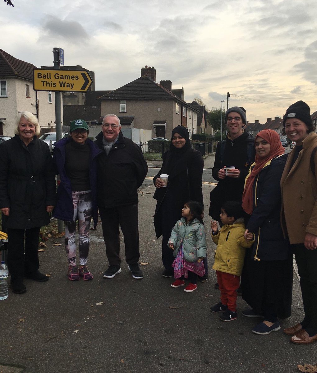 street_space_'s tweet photo. Such a joy to install this permissive BALL GAMES THIS WAY sign in response to the many NO BALL GAMES signs we see across Becontree. 

Here’s to taking action, no matter how small, to chip away at the status quo and give everyone space to play! #getactive 🙌 @love_valence https://t.co/jQe9EDknOC