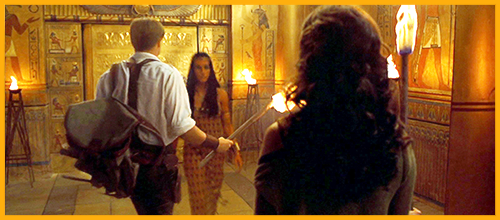 themummia's tweet photo. Walking into a #wednesday like....#oconnell #rickoconnell #brendanfraser #tomb #evelynoconnell #princessnefertiri #nefertiri #rachelweisz #gold #themummyreturns https://t.co/C61YkhQI4q