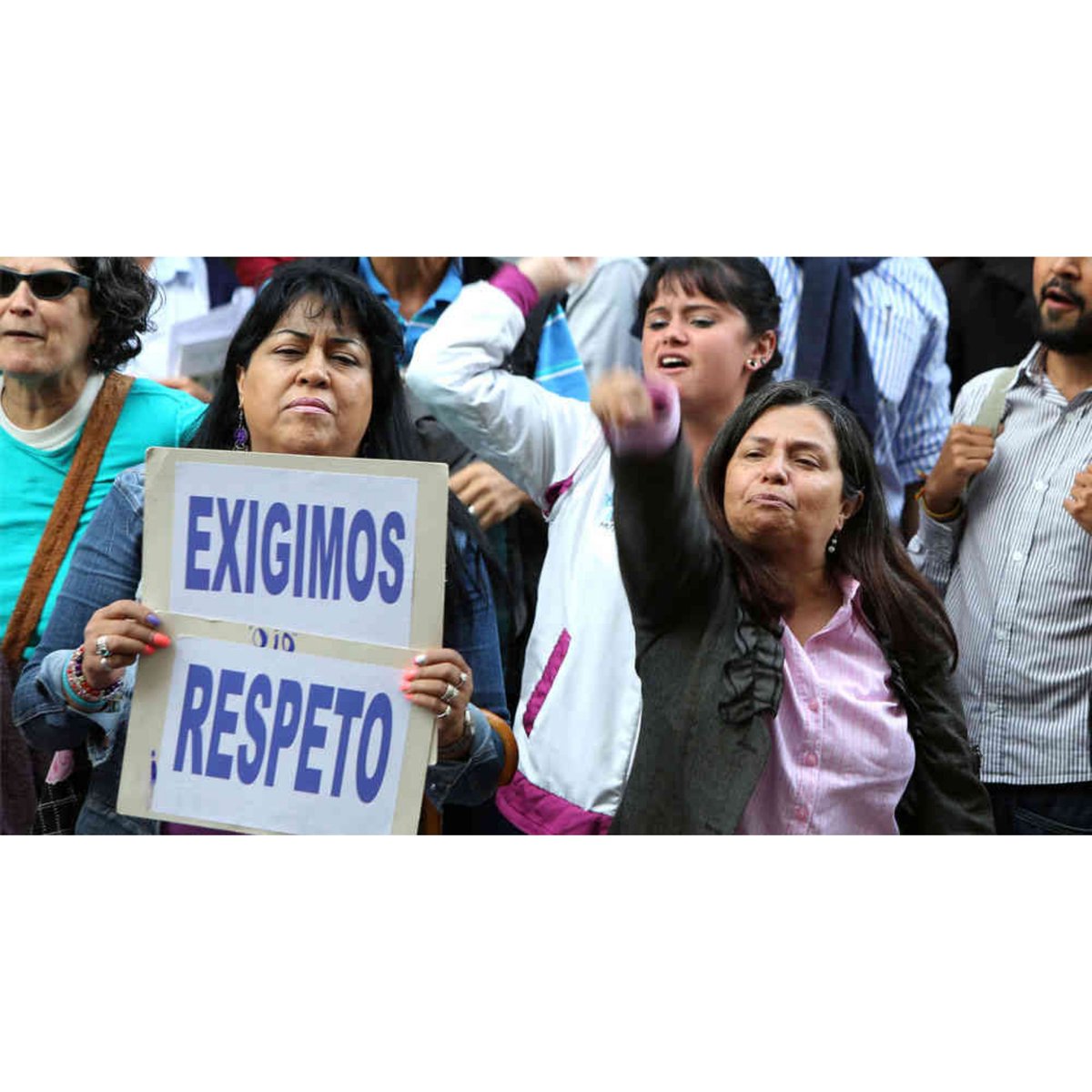 Camilo_Ar16's tweet photo. @Juliana20042049 @nataliamonroym Estos movimientos sociales en pro de los derechos de la mujer, son con el fin de visibilizar sus condiciones, por ello existe la necesidad de crear leyes con visión feminista, protegerlas de los hombres violentos. Llegando a una generalización y no en investigaciones deterioradas https://t.co/BWAD8MDiKW