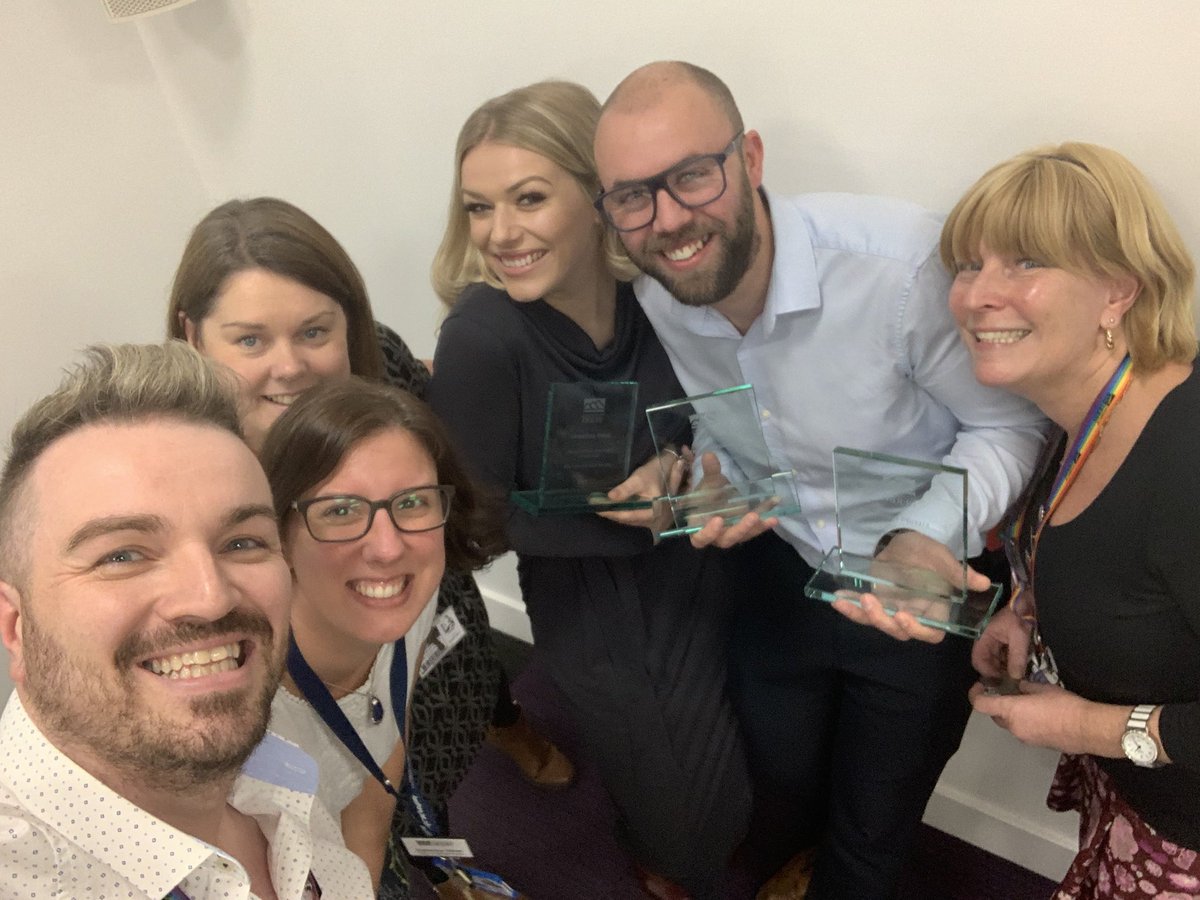 SBrennan_Collis's tweet photo. A fantastic address of thanks from Stephen 🙏 - and a great opportunity for selfies #NSAC19 @st_helenas_uni @UniDerbyNursing @DerbyUni https://t.co/T72tnPb2ls