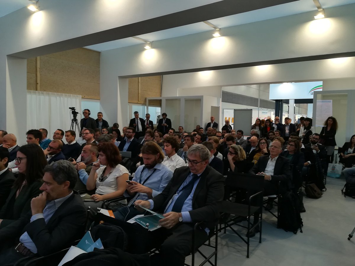 AnevEolico's tweet photo. In corso il convegno #ANEV sui #PPA @KeyEnergyit #KE2019 #KeyWind @IEGexpo https://t.co/kCiX4p3TUr
