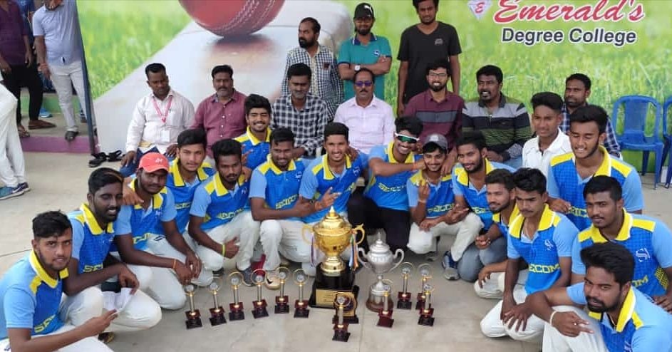 SEICOM15's tweet photo. Champions 8 times in a row.. Winning is not everything but it's the only thing for SEICOM. Amazing winning streak and fantastic game play showcased by the cricketers of SEICOM. Proud moment for every SEICOMITE.
#beingseicomite
#seicomcricket
#champions
#intercollegiate2019 https://t.co/EO4SyDHdkR