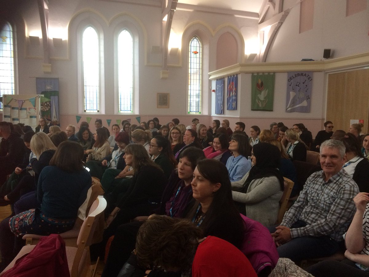 Fantastic afternoon session with our @LSCFT_NHS Occupational Therapy staff . Celebrating excellence in practice, innovation, improvement outcomes for service users / patients . A pleasure to start the afternoon . #OTWeek2019 <a href="/SalWalker40/">Sallyann Walker</a> <a href="/Nell1Maria/">Maria Nelligan 💙</a> <a href="/MOgunlokun/">Margaret Michael</a> @rose_mullaney