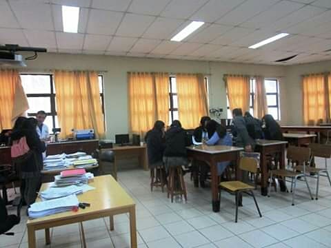 LiceoMBrunet's tweet photo. 🔵👩‍🏫CLASES POR ASIGNATURAS, Debido a la contingencia nacional y entendiendo que la alumnas necesitan terminar sus procesos educativos en cada asignatura, con sus evaluaciones correspondientes, es que se está trabajando por grupos con profesores de cada área. https://t.co/9be9u7NR0X