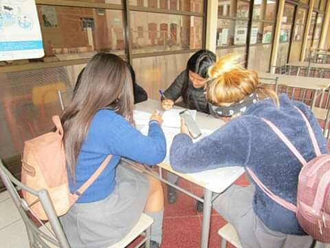 LiceoMBrunet's tweet photo. 🔵👩‍🏫CLASES POR ASIGNATURAS, Debido a la contingencia nacional y entendiendo que la alumnas necesitan terminar sus procesos educativos en cada asignatura, con sus evaluaciones correspondientes, es que se está trabajando por grupos con profesores de cada área. https://t.co/9be9u7NR0X