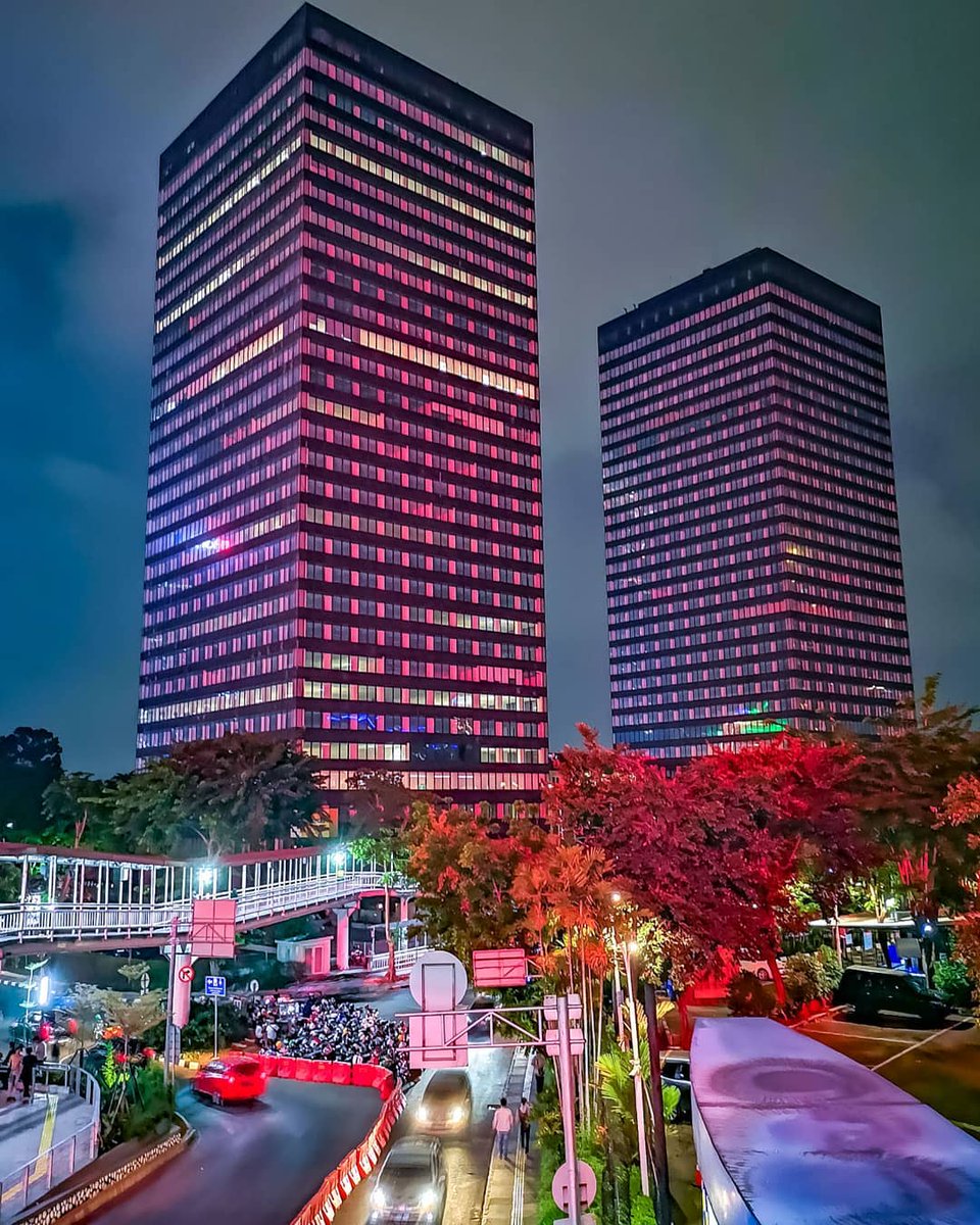 Wuiihh DKI JKT setelah 2th disulap jadi Kota Modern 🇮🇩😍

Kenapa sih pak <a href="/aniesbaswedan/">Anies Rasyid Baswedan</a>, radikal banget sampe JKT Kereen begini..
