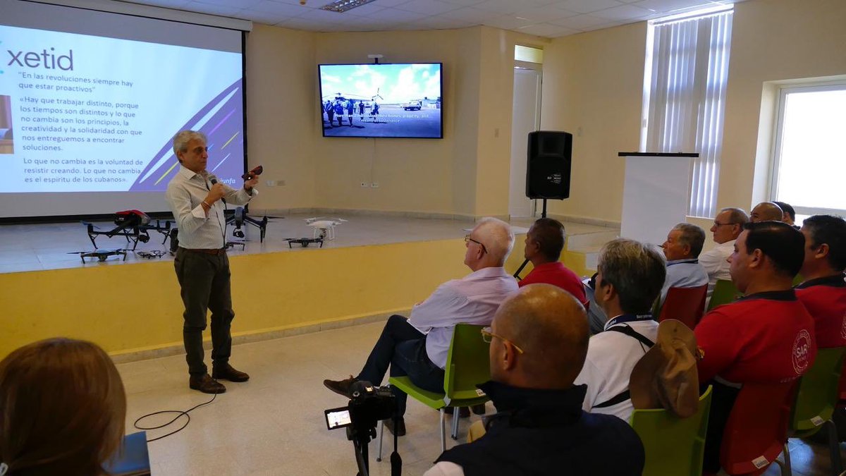 angelbu23894911's tweet photo. UAS Workshop Cuba 2019 /Taller de Sistemas de Aeronaves No Tripuladas Cuba 2019. Iniciamos con el pie derecho !
#wfpdrones #Belgium https://t.co/aoJPPlG6qS