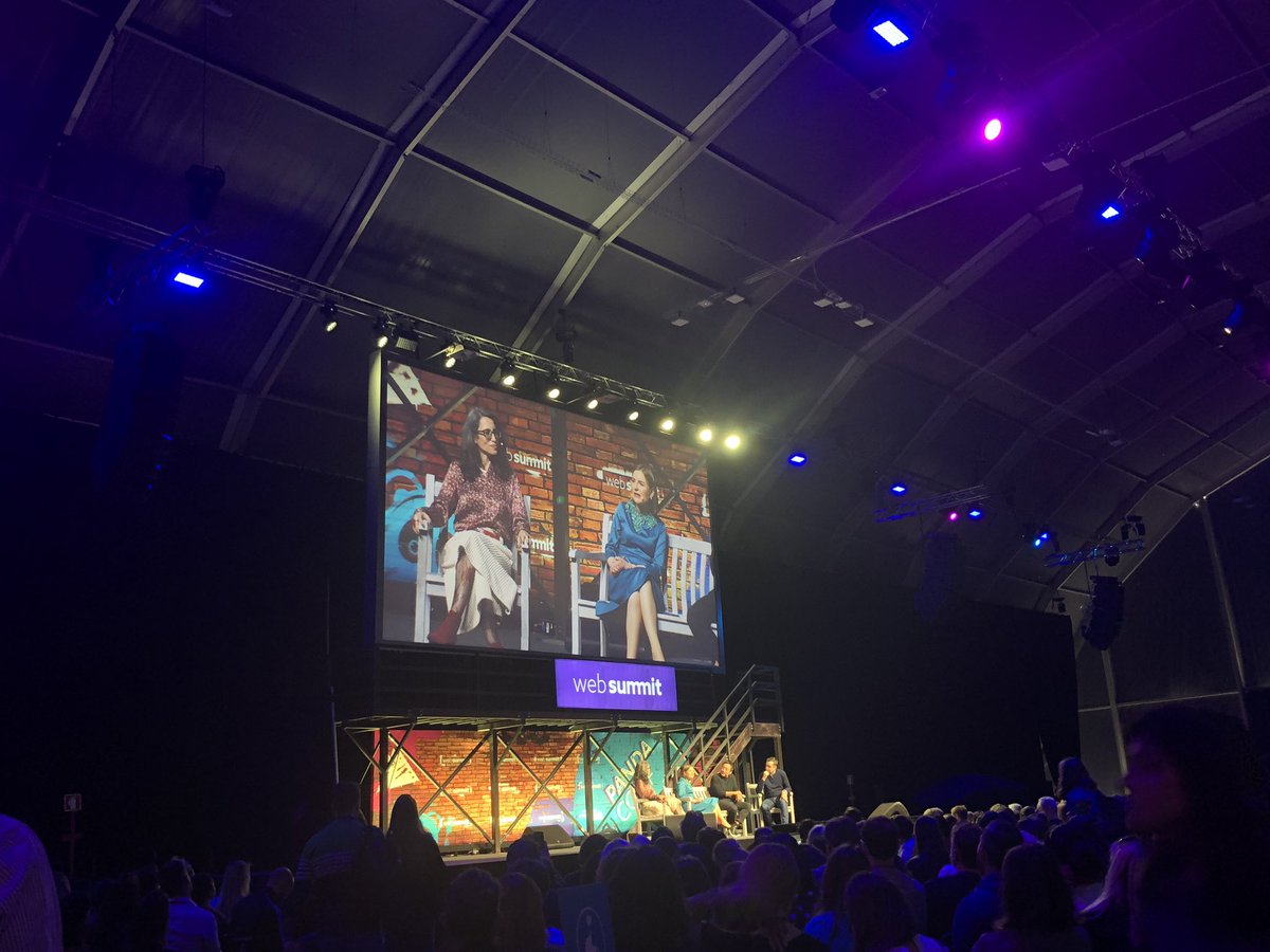 Netprofile's tweet photo. Tänään Web Summitissa: miten menestyä sosiaalisessa mediassa?
”Sitouta yleisöä, kuuntele heitä ja ole proaktiivinen”, summaa @Dima_Khatib.
#websummit #netprofiletour #netprofilenmatkassa https://t.co/kycBmEwl1g