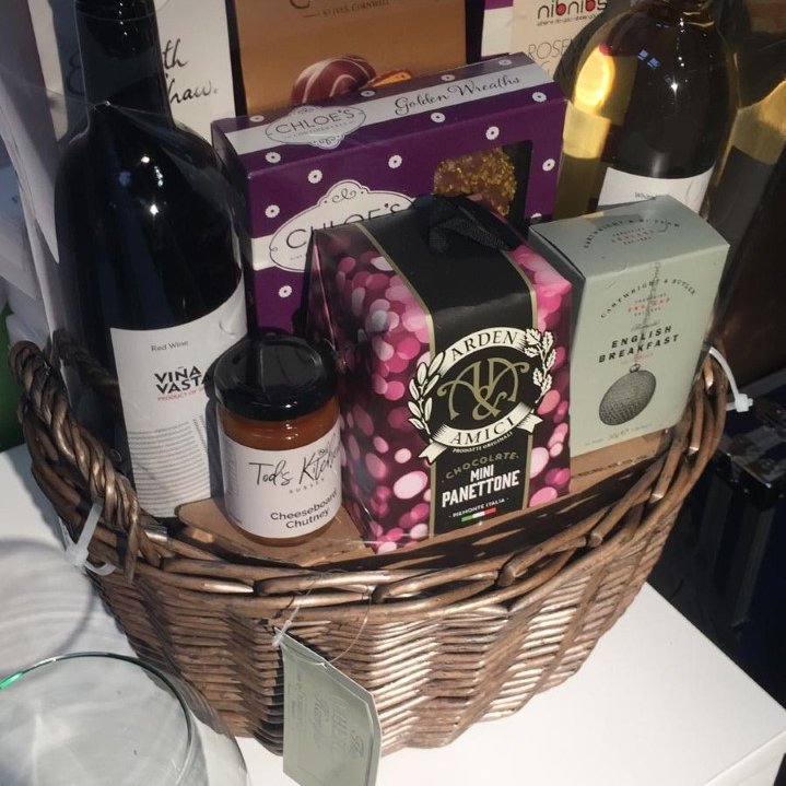 FA_Fitness's tweet photo. If you are at @Farm_Innovation at Birmingham NEC today, come and ask us about our amazing Hamper Giveaway! We are on stand FR480. #giveaway #farmbiz #FBI2019 https://t.co/xlUBFKWuQ6