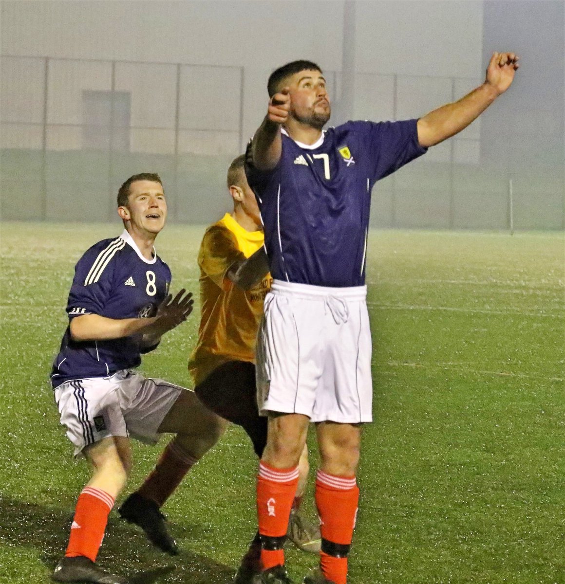 Who pushed Bradley??? <a href="/BowhillRoversFC/">Bowhill Rovers FC</a>
<a href="/ScotAmFASelect/">Scottish Amateur FA National Select</a>
<a href="/johnrobooo11/">john robertson</a>
<a href="/AfcSandys/">Sandys Afc</a>
