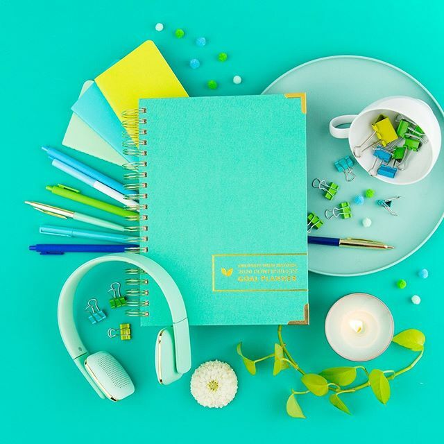 Just scheduled my #PowerSheets day in December! (An entire day that I'll spend digging into these goal setting sheets, reflecting on the year, and setting my sights on big things for 2020). So looking forward to working in the updated design from <a href="/Cultiv/">Seb</a>… ift.tt/2rjpXSC