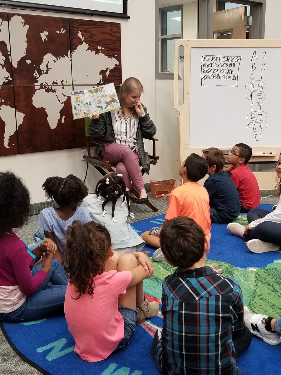 MsGrayCFB's tweet photo. Did you know that humans and cats have a lot in common? We are learning from @mrswiggins83 and @bridgetheos during our library time this week! #ThompsonReads #ThompsonIsExcellence #Room607 https://t.co/Xpsqeq8hI3