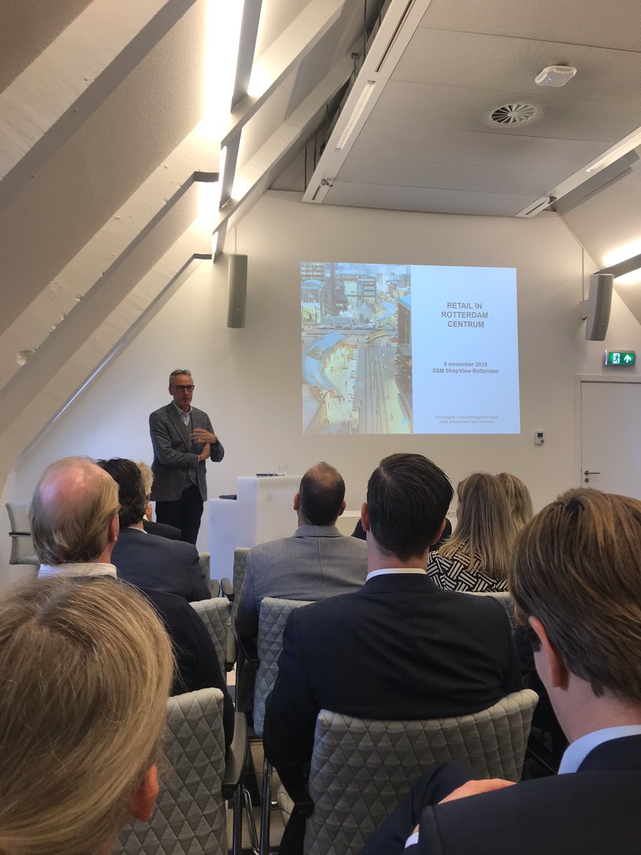 SSMRetailPltfrm's tweet photo. Arno Ruigrok - Directeur Places|Properties|People. “Een goede infrastructuur is van groot belang voor R’dam, het bepaald in de basis waar en hoe mensen zich bewegen en gedragen. De stad is ook al veel minder met de rug naar de rivier georganiseerd.” #ssmretailplatform #shopview https://t.co/6XjNm8h0PV