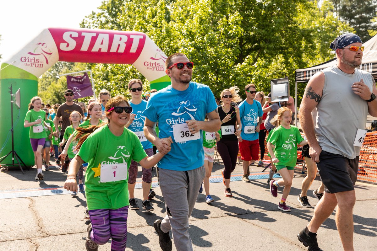 gotrwnc's tweet image. Thousands of girls across WNC have participated in the life-changing #GirlsontheRun program. Help us bring Girls on the Run to more local girls by donating through @mxnews’ 2019 Give!Local campaign at GiveLocalGuide.org. #givelocal #gotrwnc