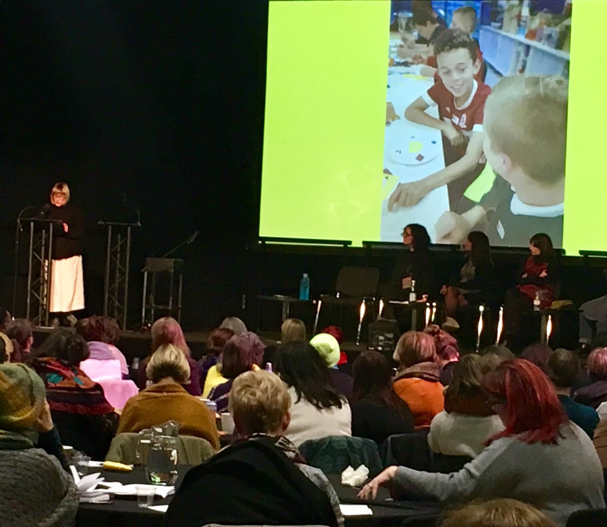 laurasillars's tweet photo. @mimauseful #howweeat working with young people to eat, drink, cook, chat connecting cultures of experience, learning and living and, in the process unlocking something magical. I never tire of my awesome colleagues telling stories about art and people. #tellagoodstory https://t.co/YP7EZjWiTe