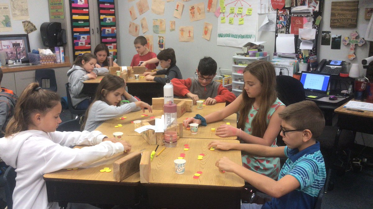 FikesDana's tweet photo. Division with remainders. Students are creating their own word problems to share with their table. Together they are deciding how to handle the remainder. #inspiringchaps @AISDBrockett https://t.co/qL7XDrwqJF