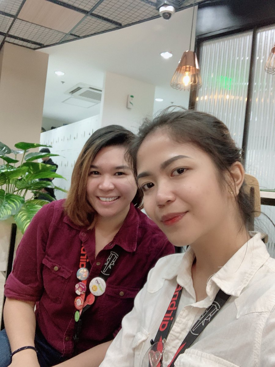 munchkins_ako's tweet photo. Twinning with @mhsamson.
#WednesdayShift https://t.co/sHWXM12iZr
