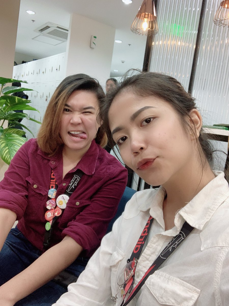 munchkins_ako's tweet photo. Twinning with @mhsamson.
#WednesdayShift https://t.co/sHWXM12iZr