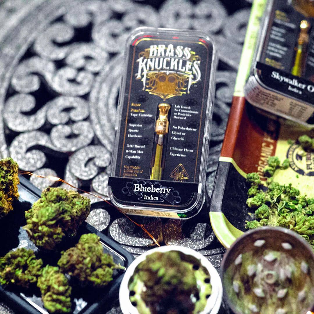 SalifKe22513760's tweet photo. #weedpipes #weeddab #weedculture #weedlovers #weed #weedsmokers #weedart #weedflavors #topshelfonly #packtalk #growyourown #hightimes            #hightimesmagazine https://t.co/yzLlskgVU3