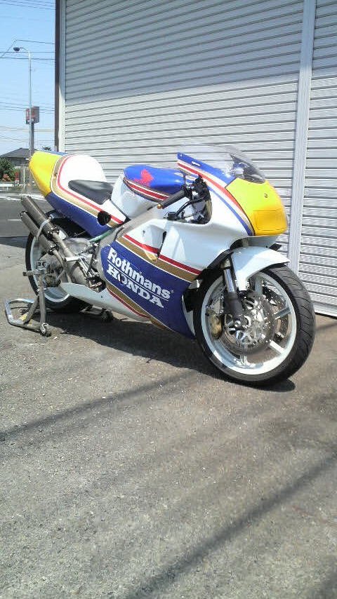 Maxim at the lowr depths tweet media