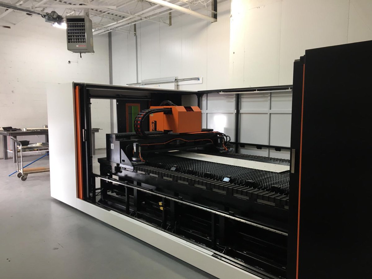 FerricMachinery's tweet photo. Another Ferric-Ermak Hawk fiber laser ready to go in production in the Toronto area. An affordable investment for a great piece of equipment. #fiberlaser #ermaksan #machinery https://t.co/dSVDssKy5M