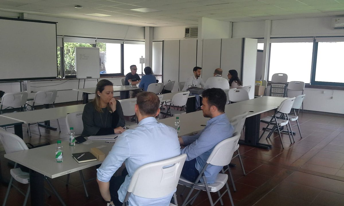 CutiUy's tweet photo. Finalizada la conferencia de ayer, damos paso al #CBFSummit!

La oportunidad de realizar one-on-one meetings con los speakers internacionales del #CBF2019 @xibossTony de @xiBOSS, André Leal de @SelectUSA y Mariana Falkenburger de @EnterpriseFL https://t.co/t05eLItlhS