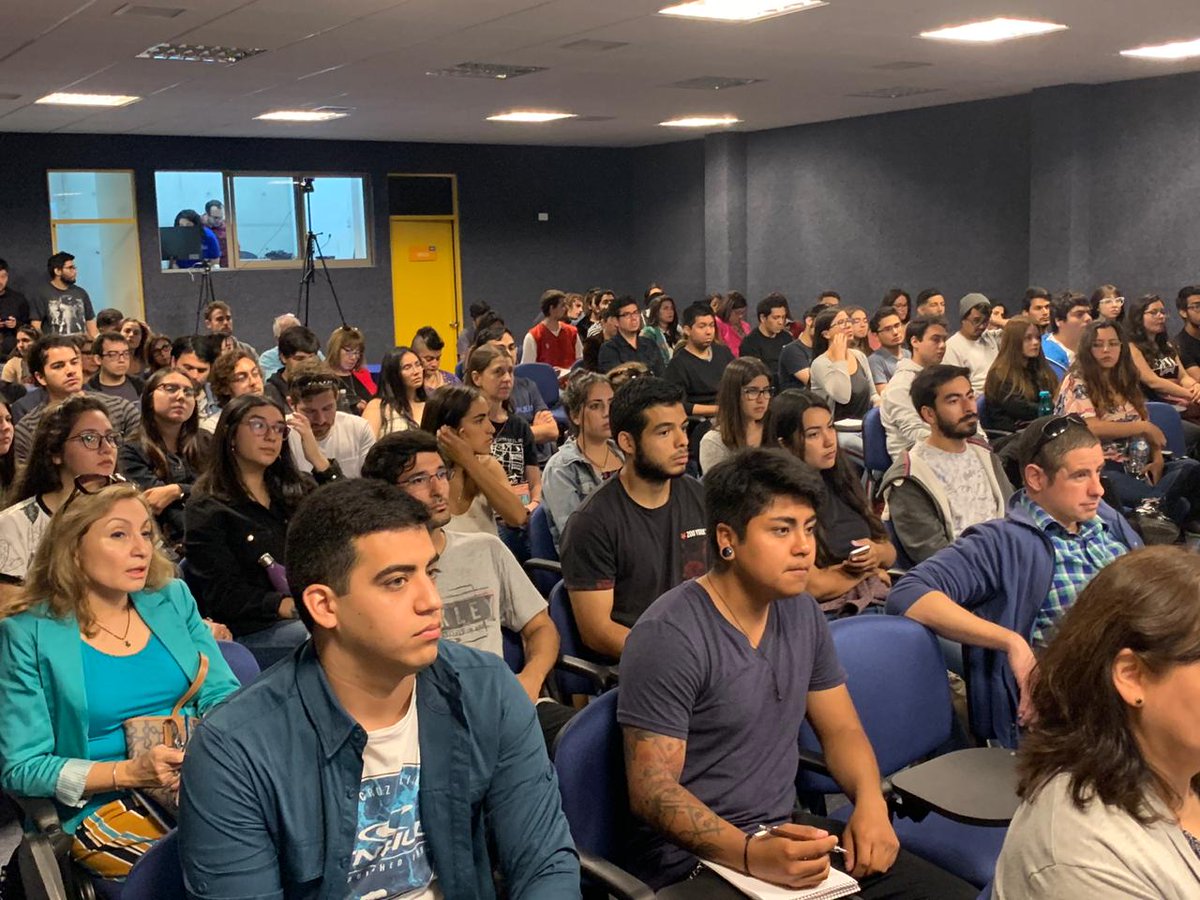 UCNorte's tweet photo. En @facea_ucn se realiza conversatorio ¿Qué necesita #Chile?. Síguelo en https://t.co/jf0EBNaGSU
@UCNorte 
#Antofagasta
@InvestigaUCN 
@GeologiaUCN 
@Periodismo_UCN 
@ArquitecturaUCN 
@DGE_UCN 
@PCT_UCN 
@CRUCH_cl 
@UniversidadesG9 
@AUR_cl https://t.co/BK05zEFs3F