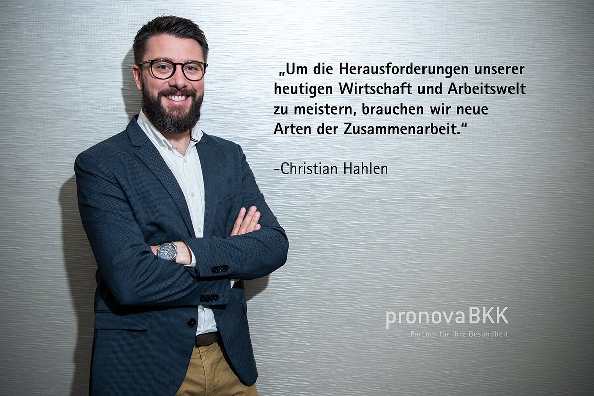 pronovabkk's tweet photo. Christian Hahlen zündet den „Erfolgsturbo #Agil" beim #ComeTogether2019. Mit dem richtigen #Mindset die #digitaleTransformation meistern. https://t.co/a29k1rGxs4 https://t.co/ZKBsADJjSK