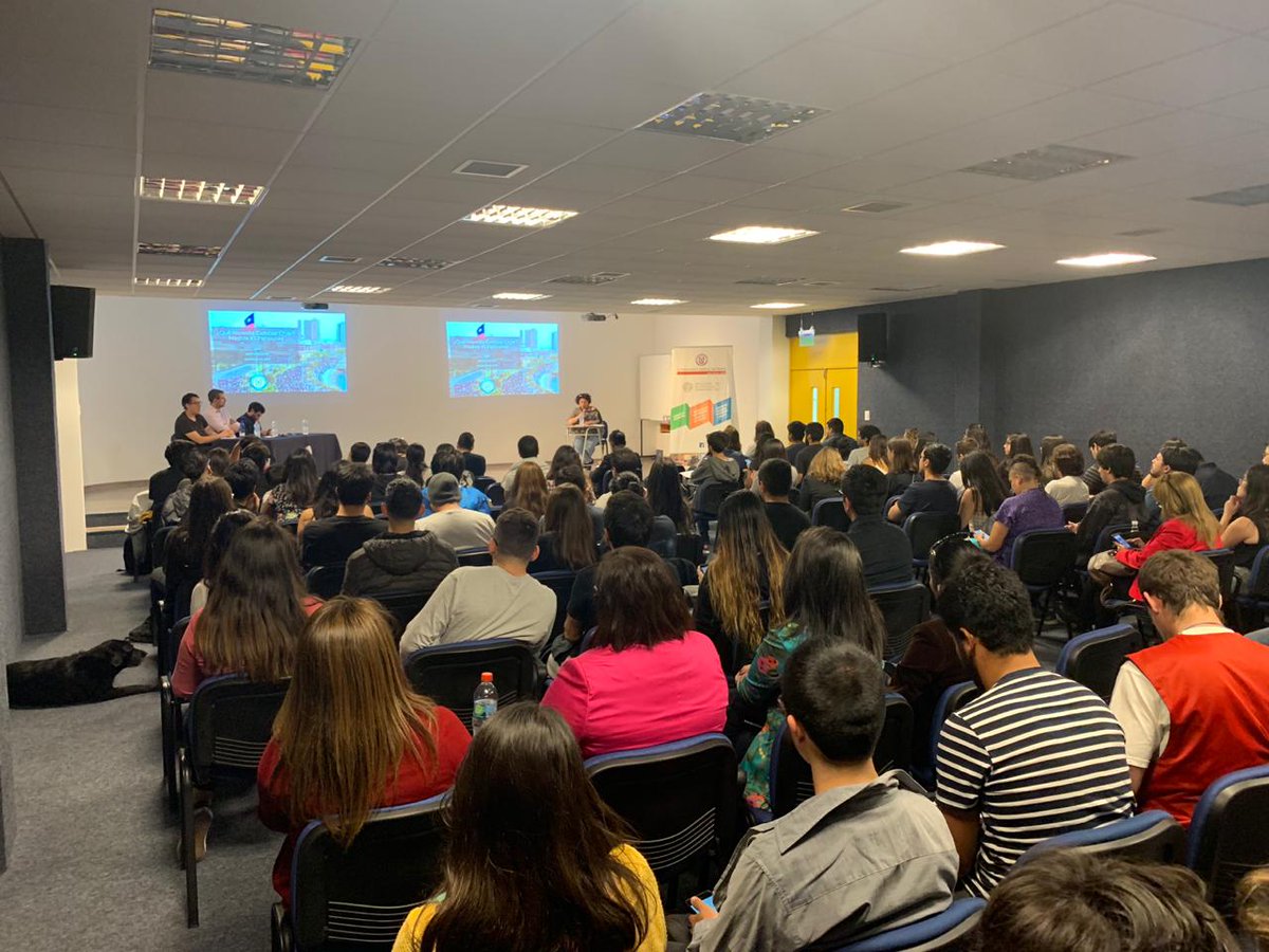 UCNorte's tweet photo. En @facea_ucn se realiza conversatorio ¿Qué necesita #Chile?. Síguelo en https://t.co/jf0EBNaGSU
@UCNorte 
#Antofagasta
@InvestigaUCN 
@GeologiaUCN 
@Periodismo_UCN 
@ArquitecturaUCN 
@DGE_UCN 
@PCT_UCN 
@CRUCH_cl 
@UniversidadesG9 
@AUR_cl https://t.co/BK05zEFs3F