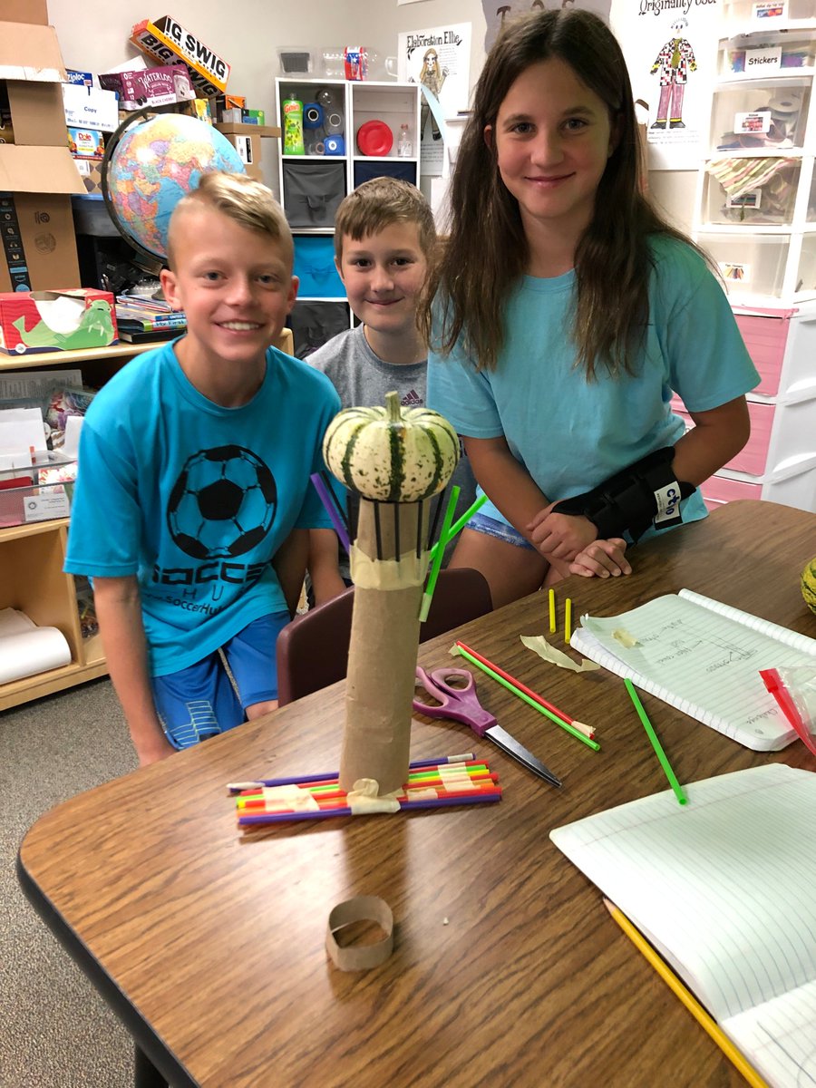 BushQUEST's tweet photo. How are you creating and collaborating today? #pumpkinstandchallenge #thinkcreatebuild #writeaboutit https://t.co/jD7iTvGkVn