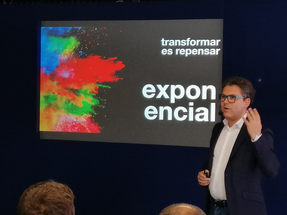 JoanFiguerasT's tweet image. Genial e inspiradora charla de @marcvidal sobre Transformación Digital (#Reworking) en el evento #Flexthink de @SIDEAutomatiza y @hmsnetworks