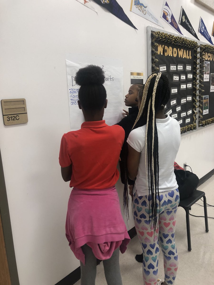 WHSLOE's tweet photo. @WHSLOE working together on defining INTEGRITY and what that means to them...@Queendom_Come @WorthingColts1 @WraparoundColts @HoustonISD #hisdempowers https://t.co/MWJInJ5JFe