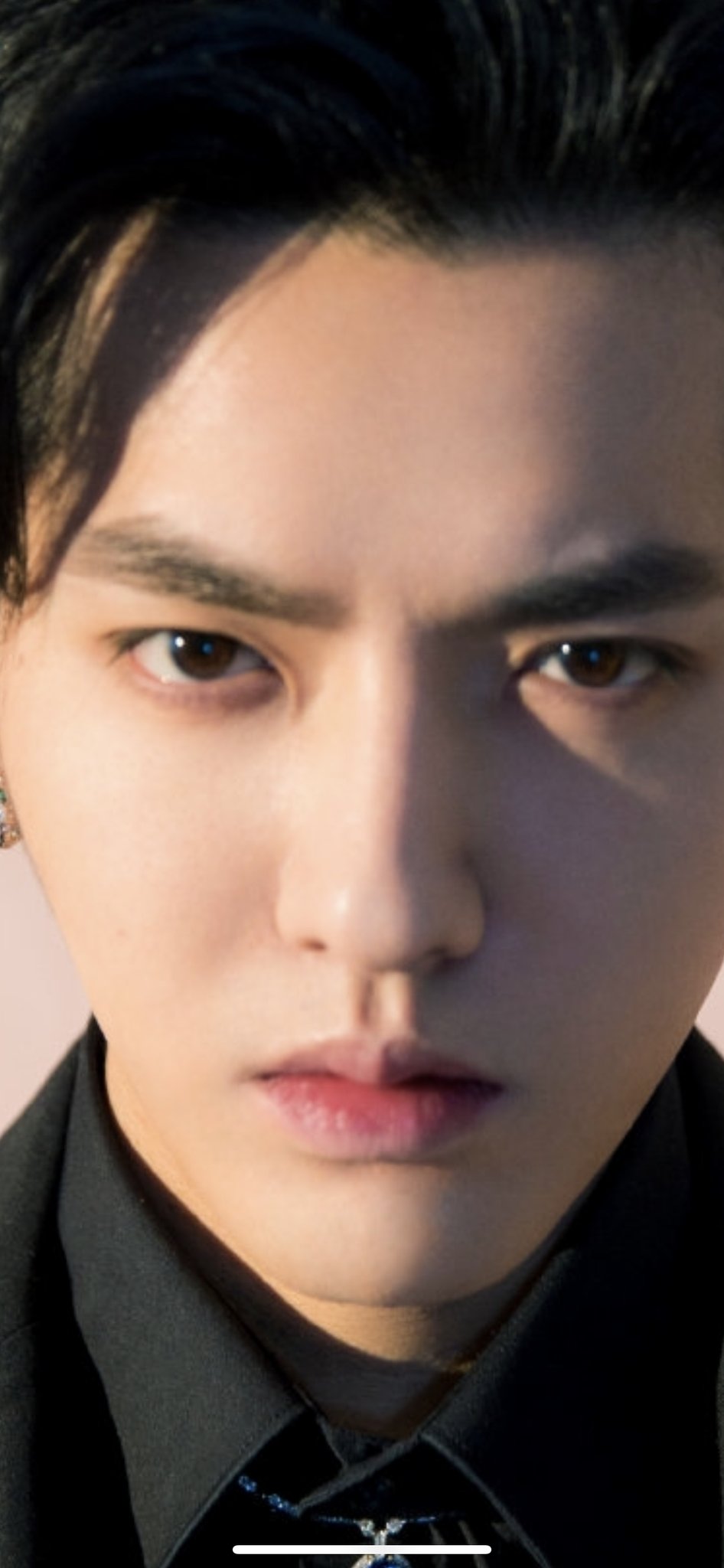 Happy birthday Kris Wu new song    is so wonderful 