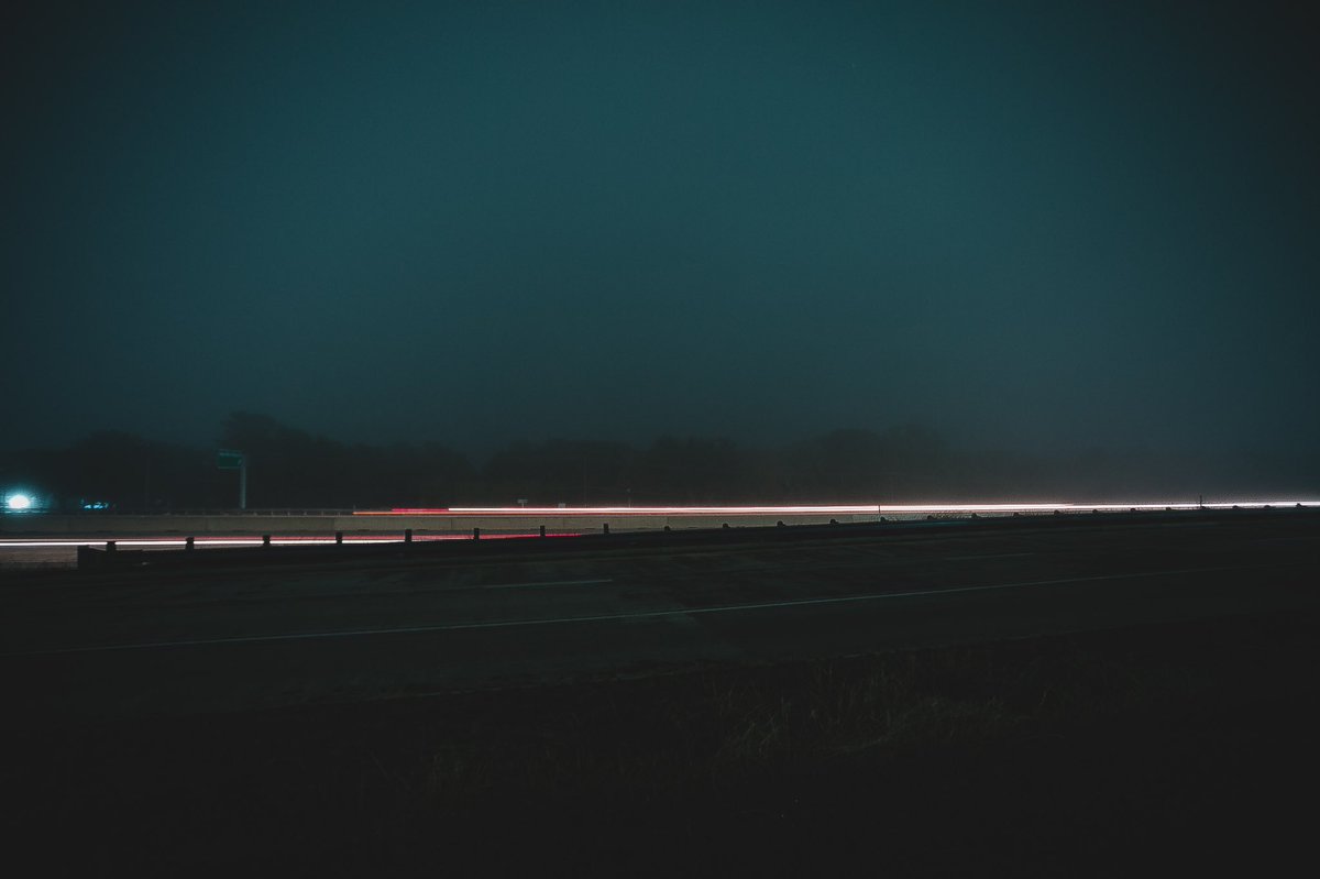 stocksnstogies's tweet photo. its been super misty/foggy in DFW this week, so here’s some eery photos i took outside my house. https://t.co/CCTZZrkYIT