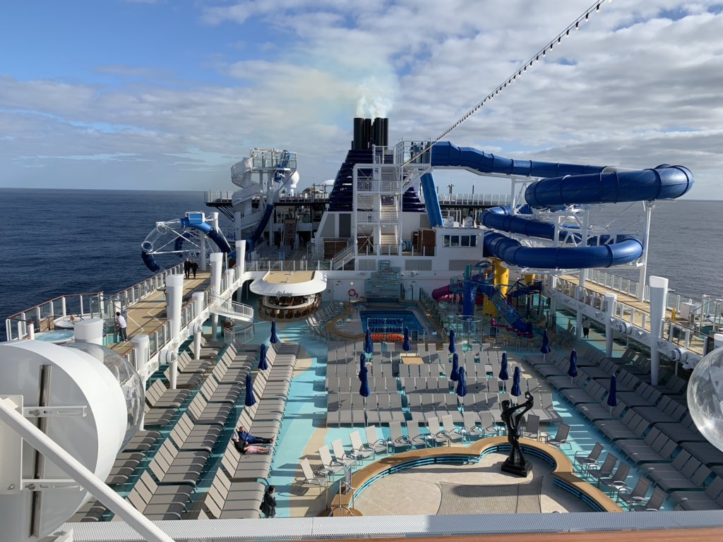 NclSglcruiser's tweet photo. @CruiseNorwegian #NorwegianEncore mid Atlantic https://t.co/pBRWQdQbO6