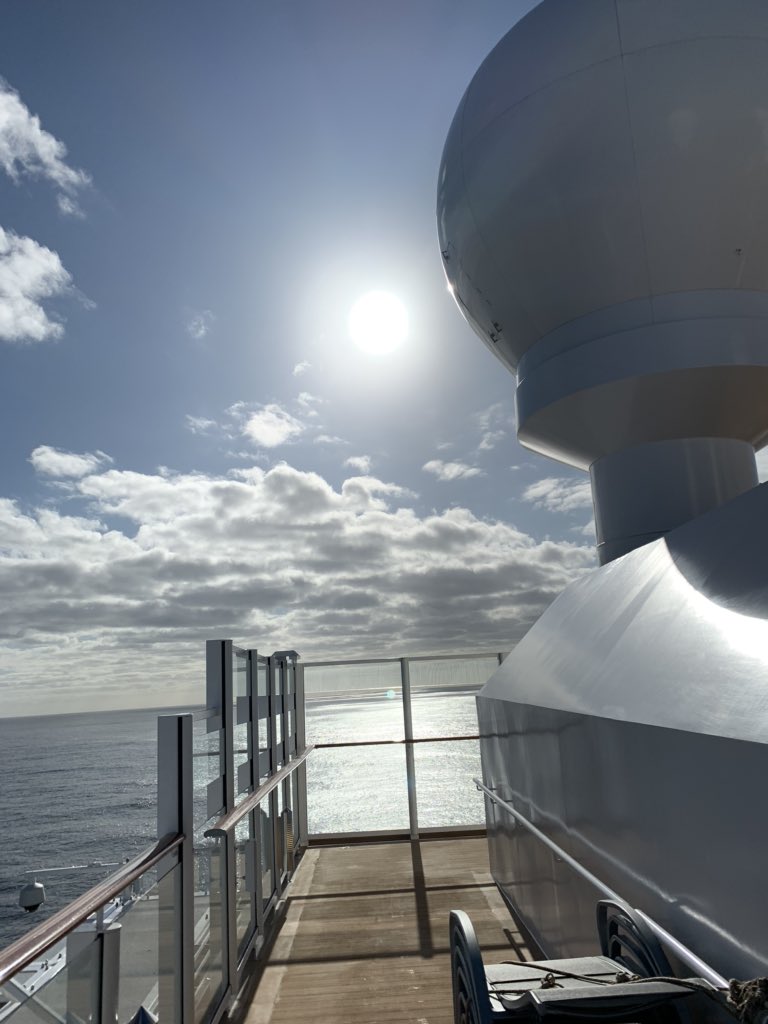 NclSglcruiser's tweet photo. @CruiseNorwegian #NorwegianEncore mid Atlantic https://t.co/pBRWQdQbO6