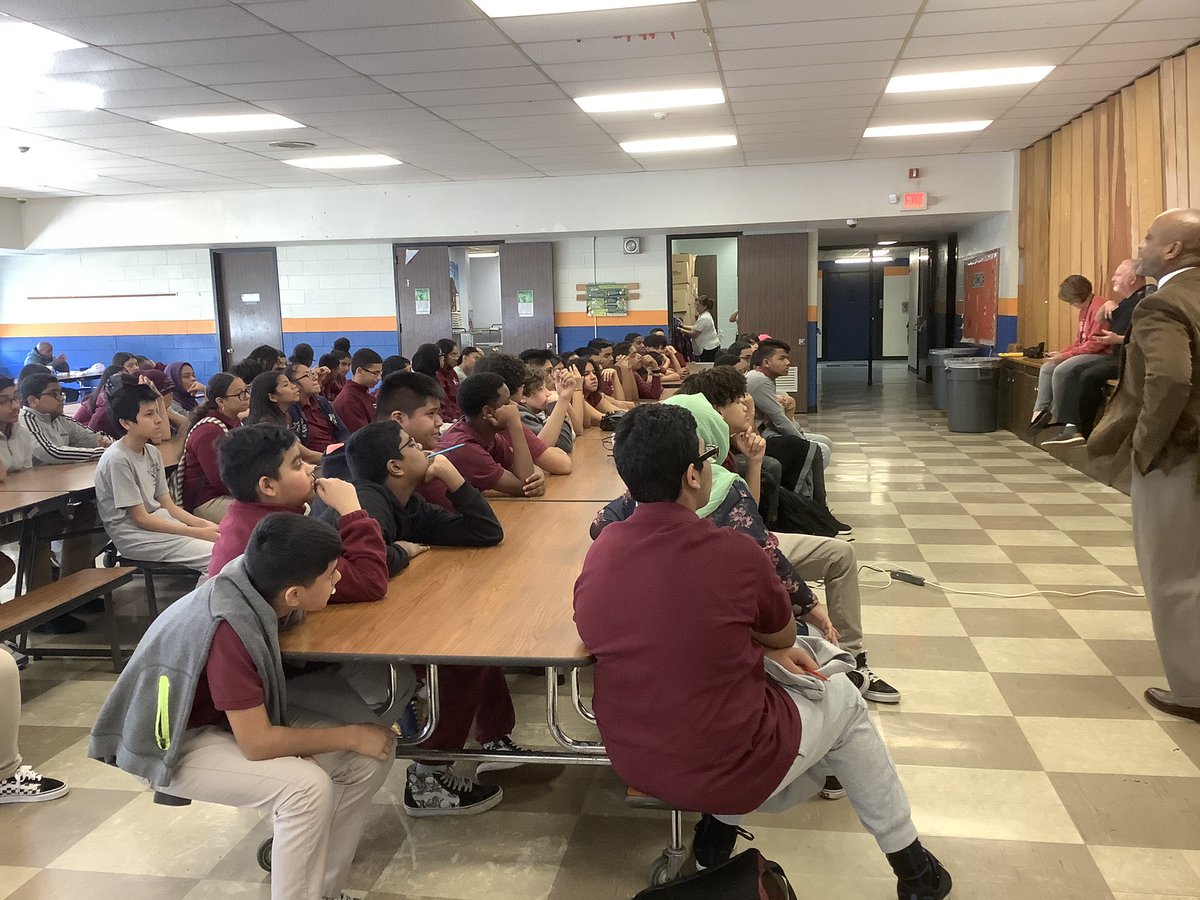 PTechPantherAc1's tweet photo. Great to speak to the students at Don Bosco Technology Academy about our dual enrollment with PCCC. Thank you Ms. Jones for inviting P-Tech!
#PTechDawud #ARHasanEdS #PTech #WeArePTech #PTechPaterson #PTechIBM #Paterson_Public https://t.co/CNjaWmq9dp
