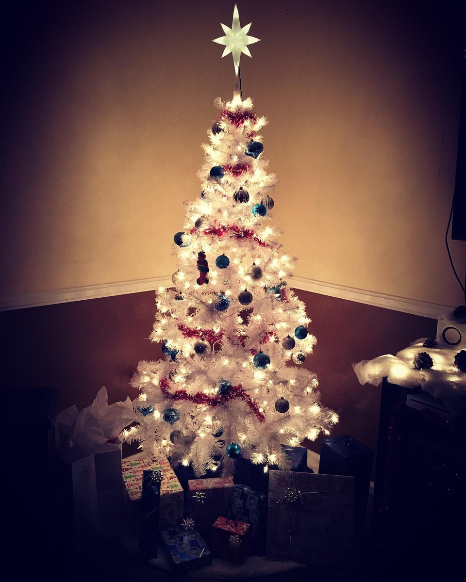 StarrDandO's tweet photo. Need the space and organization before Christmas?
Send us pictures of the spaces you want organized and we can give you a quote!
If you would rather do it yourself, follow me. Get tips and tricks as well as recommended items!
#starrdesignandorganization #starrdando https://t.co/VjBAGM6NWD