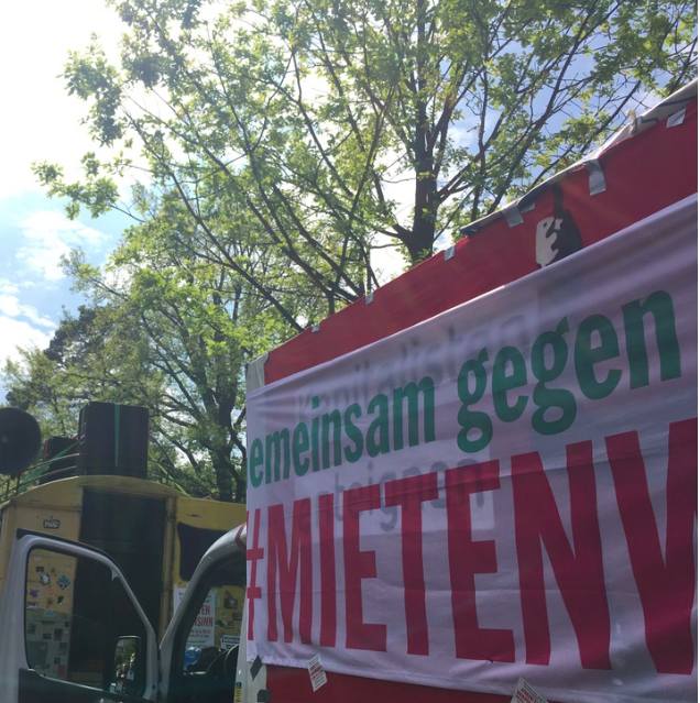 MietenwahnsinnB's tweet photo. Der Winter kommt, wir freuen uns auf den Frühling! Save the Date für den globalen Aktionstag gegen Verdrängung und #Mietenwahnsinn: Housing Action Day am 28.3.2020! Kommt zum Planungsauftakt am 28.11. Für Infos folgt uns hier und auf https://t.co/P55kErTZAV! https://t.co/mS2mYGDG03