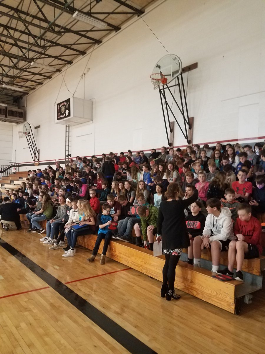 Kansasjaybird's tweet photo. So excited to kick off Jeff West Middle School's Career Day! No more "what do you want to be?", but rather "what complex problem in the world do you care about most?
#justaskthem
#persistenceprevails
#growthmindset
#KStotheMoon
@KSDEredesign https://t.co/8ErwrISLwH