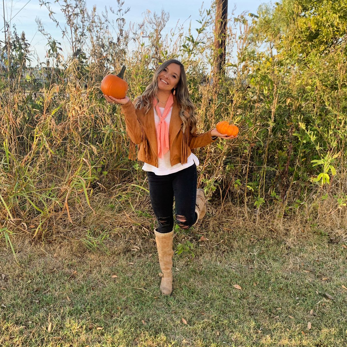 Staci_f24's tweet photo. The best time of the year!🍁🍂 https://t.co/AMw7N5EDSm